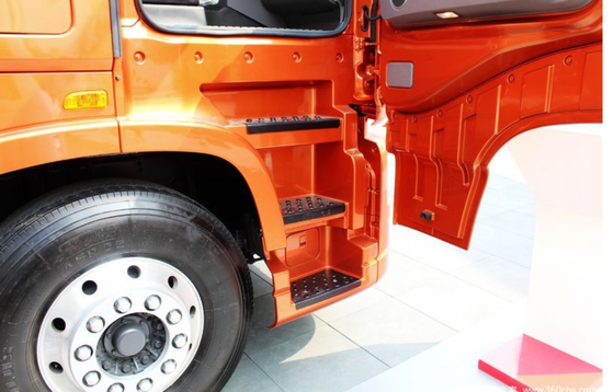6*4 ডিজেল ট্রাক্টর ট্রেলার ট্রাক DONGFENG হেভি ডিউটি ​​ট্রেলার