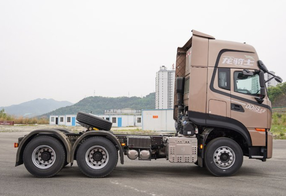 6x4 ড্রাইভিং ফর্ম হেভি ডিউটি ​​সিএনজি ট্রাক 470hp ইউরো V এমসিওনি লেভেল