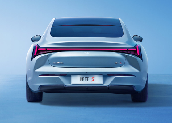 170kw EV ইলেকট্রিক কার 4 আসনের ইলেকট্রিক স্পোর্টস কার 715km সহ্য ক্ষমতা
